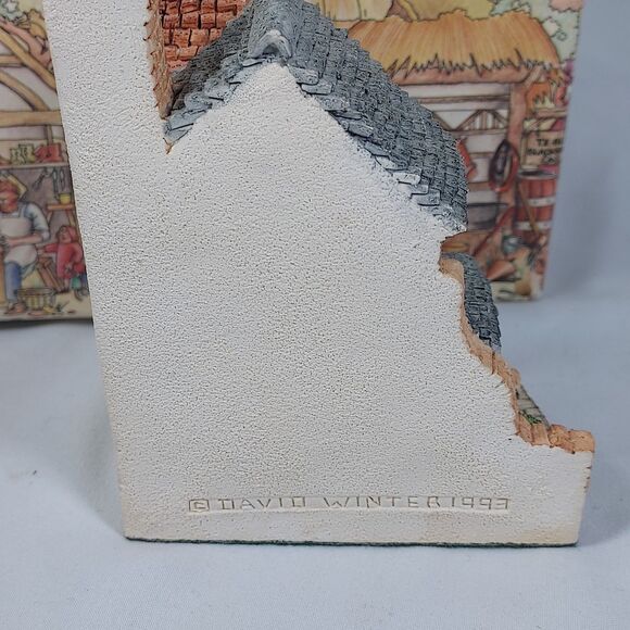 David Winter 15 Lawnsides Road Collectors Guild 1994 Cottage Sculpture Boxed - Picture 5 of 6